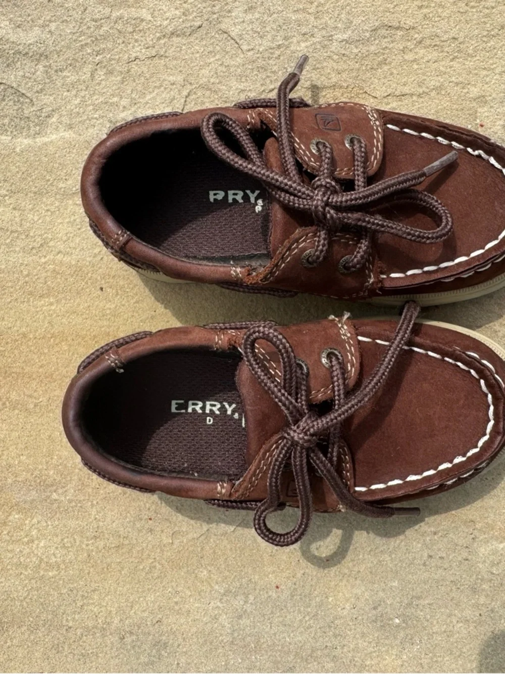 Boys Brown Leather Boat Shoes – Size 7.5W (Approx.)